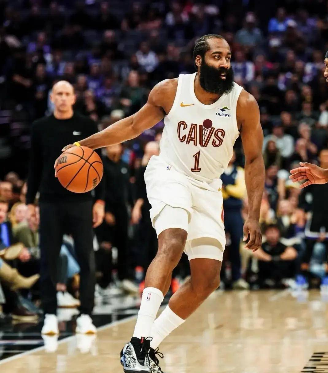 九游娱乐-哈登连续十二场比赛得分超过赛事规则更新，日本队挑战极限！的简单介绍