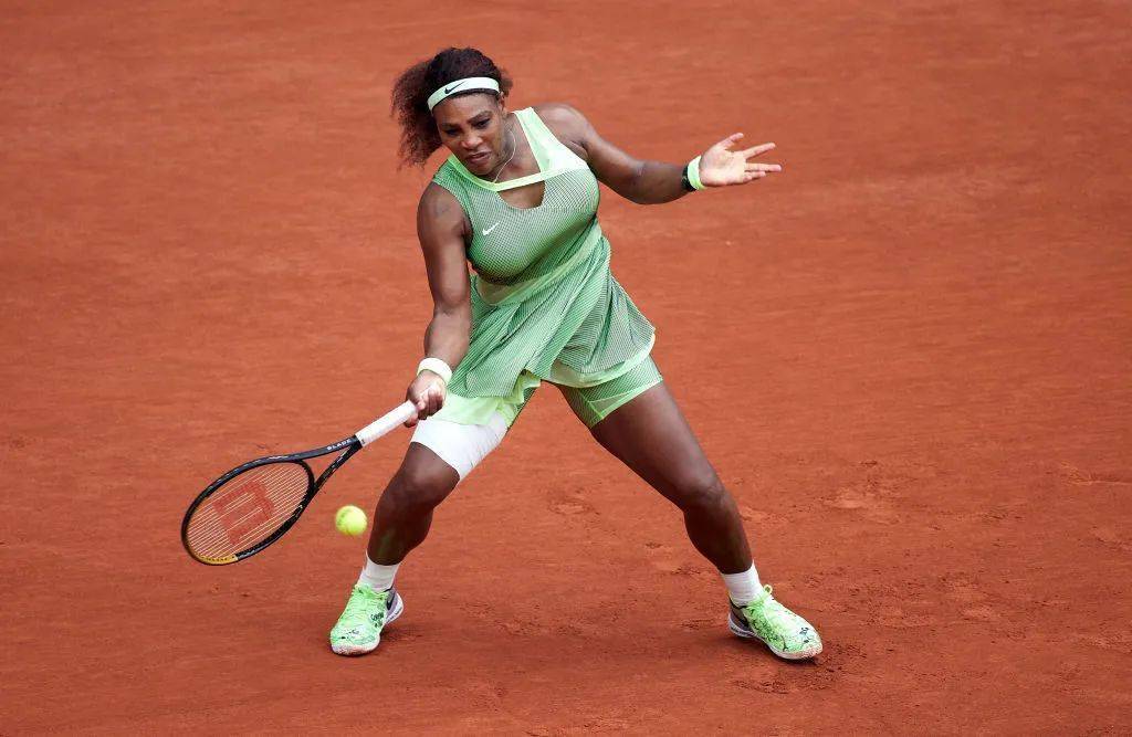 九游体育-阿扎伦卡在热火比赛中败北，势不可挡引发热议！的简单介绍